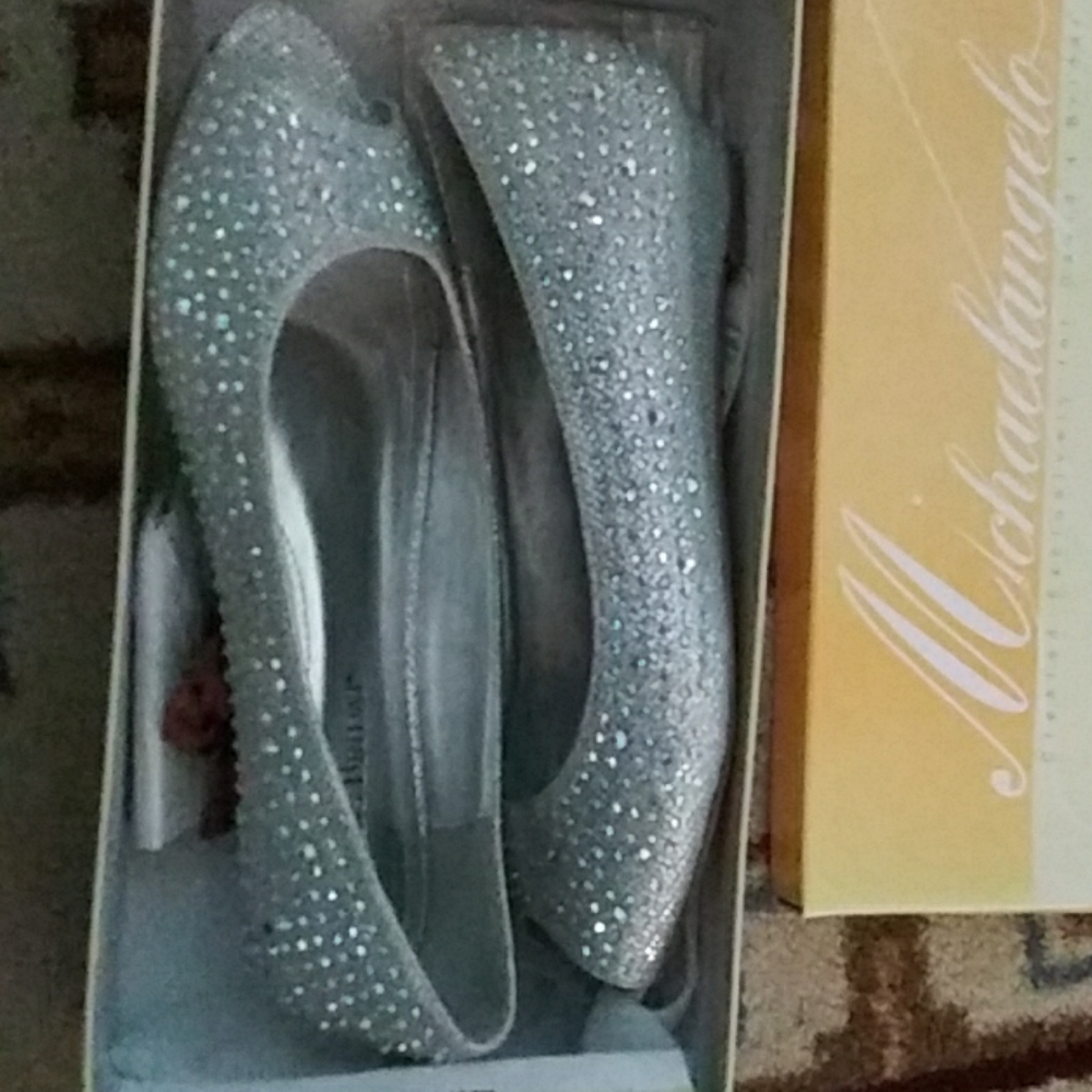 Dress shoes